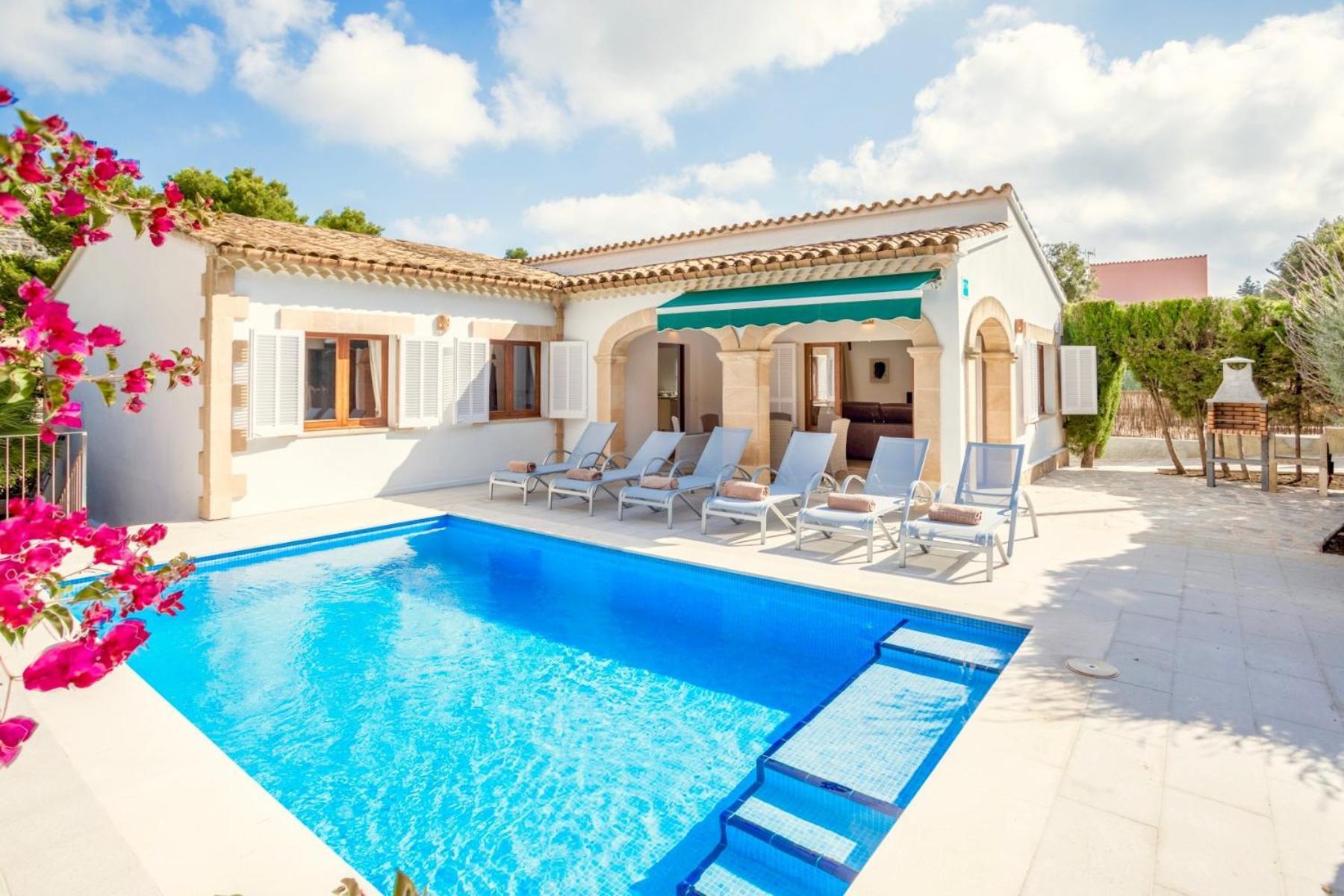 Villa Ca'N Sohn By Sealand Villas Cala de Sant Vicenc Exterior foto